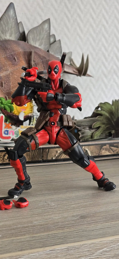 DEADPOOL Figurine Articulée - Cadeaux & Trésors By SIFENNASR.S